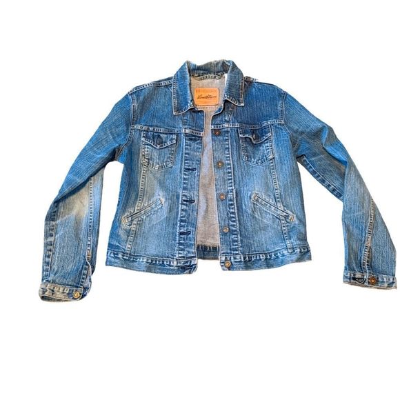 Levi's Jackets & Blazers - LEVIS DENIM JEAN JACKET MEDIUM